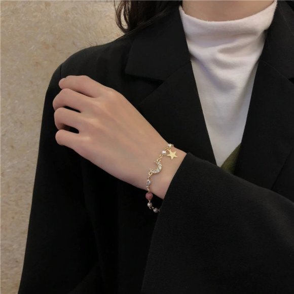 NEW Silver Cute Monostone Bracelet - Picture 2 of 4